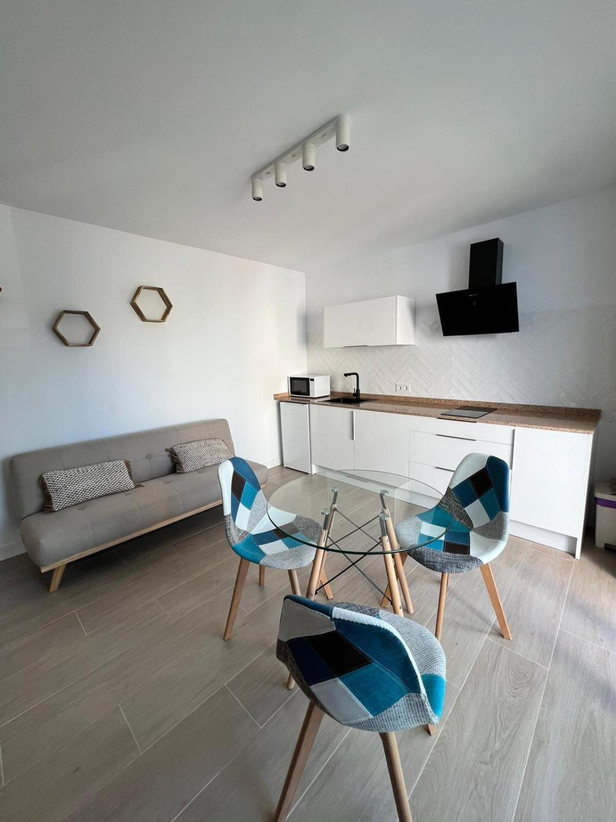 Apartamentos Buganvilla Roquetas De Mar Bilik gambar