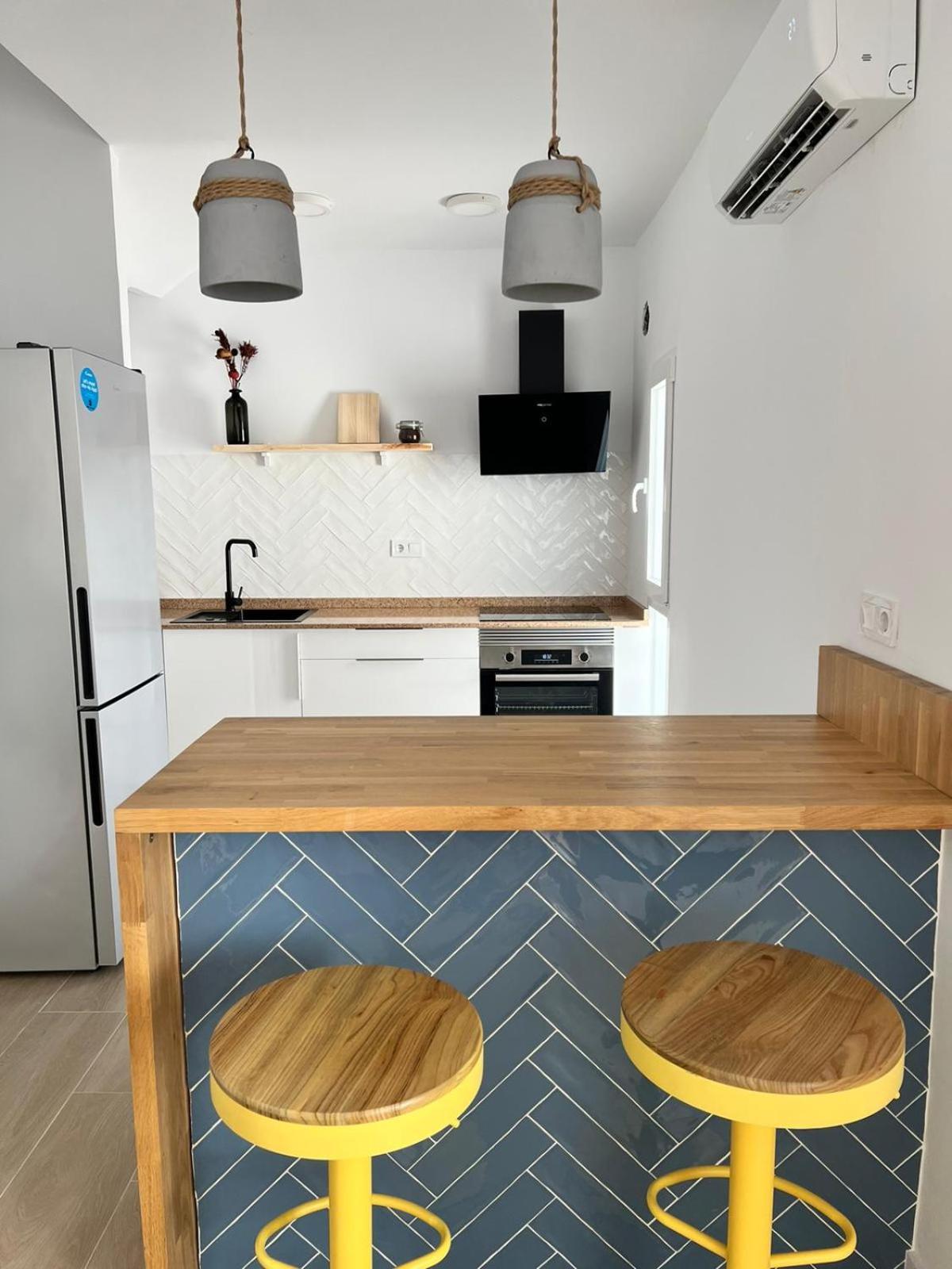 Apartamentos Buganvilla Roquetas De Mar Bilik gambar